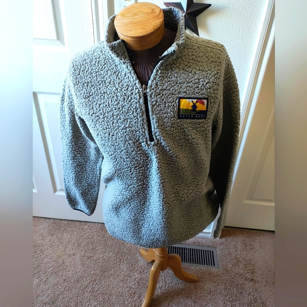Dutch Bros Fleece Pullover XL